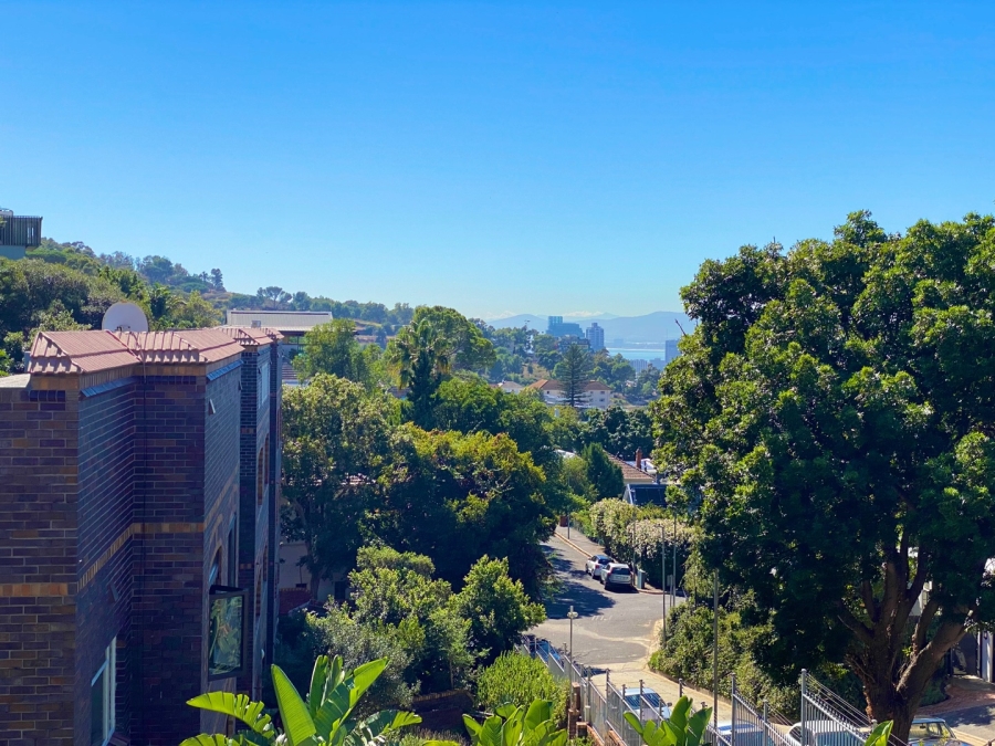 To Let 1 Bedroom Property for Rent in Tamboerskloof Western Cape